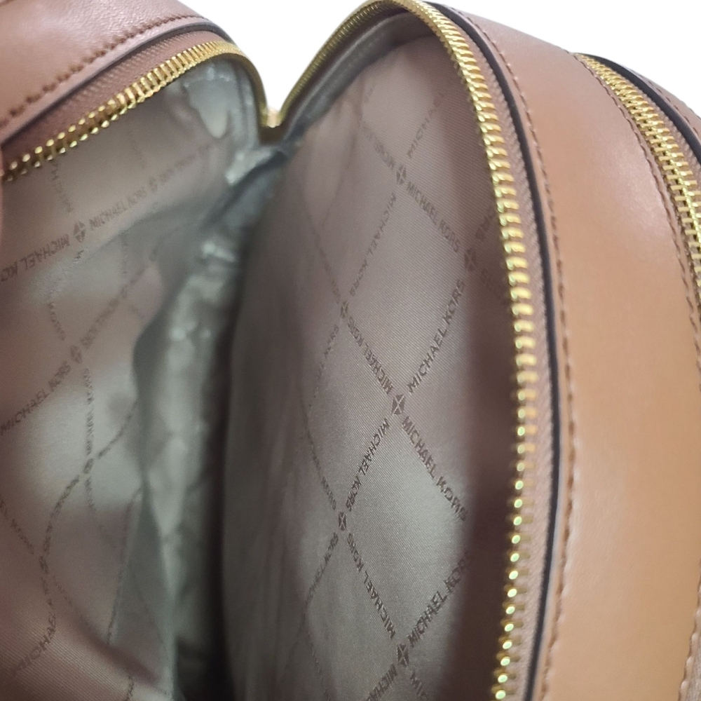 NWT Michael Kors Jaycee Medium Logo Backpack In VANILLA - Picture 8 of 13